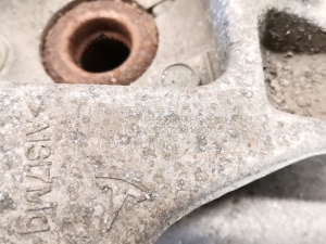 Tesla Model 3 3 (2016–2024) Rear wheel hub 1044411-00-F - 5