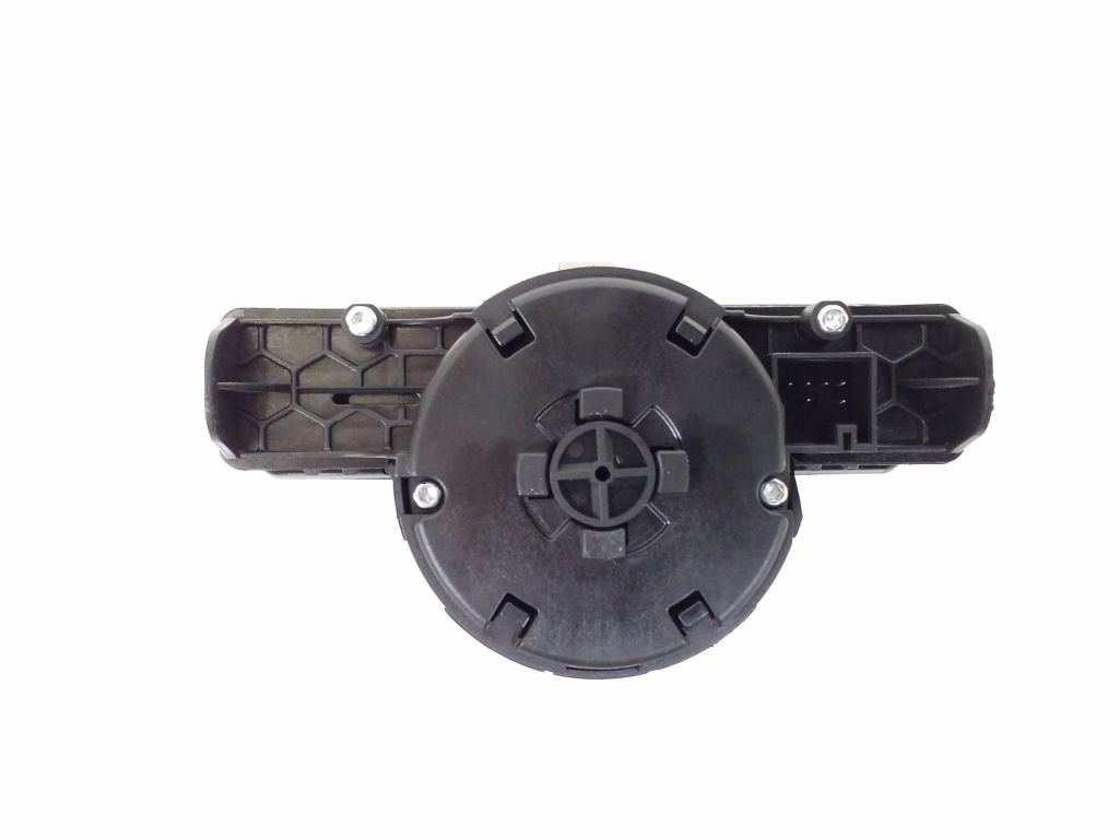 MERCEDES-BENZ C-Class W204/S204/C204 (2004-2015) Headlight Switch Control Unit A2129050551, A2129056800 22339891