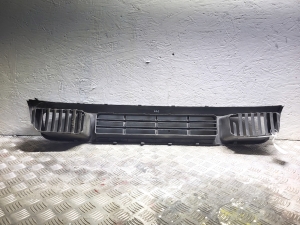 Volkswagen Transporter T5 (2003–2015) Kühlergrill 7H0807719 - 2