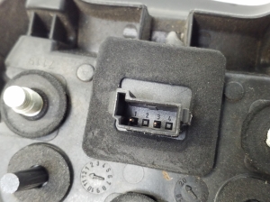 Opel Corsa F (2019–2026) Trunk opening switch 39185224 - 4