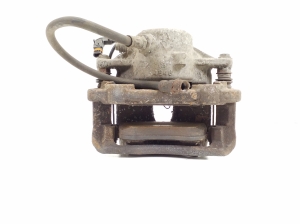 Mercedes Benz C-Class 204 (2007–2014) Front brake caliper A2044212681 - 5