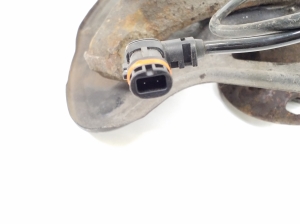 Mercedes Benz C-Class 204 (2007–2014) Radnabe Vorderrad A2044200744 - 3