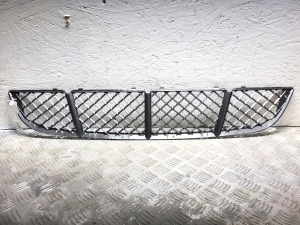 Volkswagen Tiguan (2007–2016) Front bumper lower grille 5N0853677B - 2