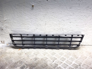 Volkswagen Passat B6 (2005–2010) Priekšējā bampera apakšējā reste 3C0853677 - 2