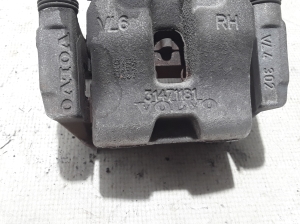  Rear brake caliper 