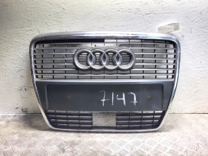 Front grille - 4F0853651