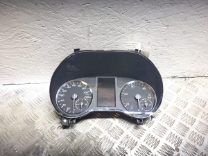 Dashboard and its parts - A4479006808