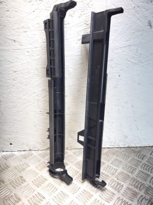 Mercedes Benz CLA-Class W117 (2013–2019) A/C condenser bracket A2465011720 - 2