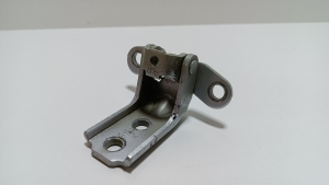 Front door top hinge - 793202B010