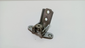 Front door lower hinge - 793202B010