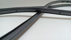 Kia Sorento (2014–2026) Front door rubber seal 82130C5000 - 2