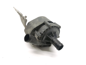 Tesla Model X X (2015–2026) Auxiliary water pump 1037327-00-F - 4