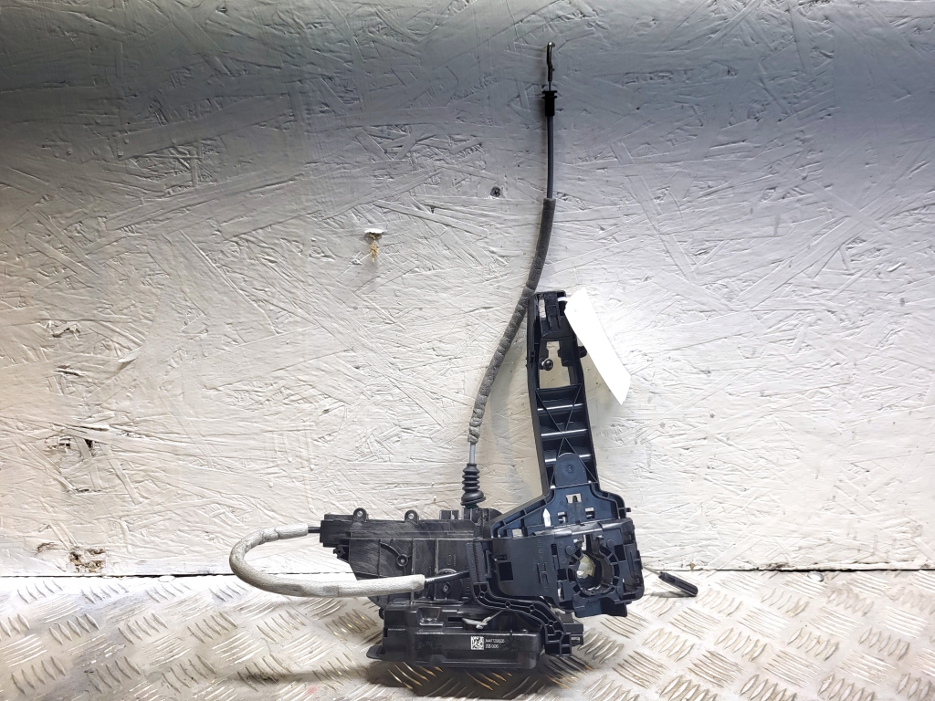 Mercedes Benz V-Class 447 (2014–2026) Front door lock A4477200035 Mercedes Benz V-Class 447 (2014–2026) Front door lock A4477200035