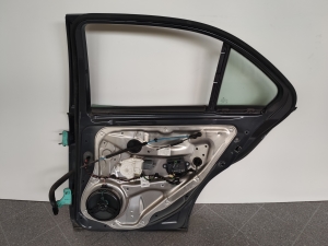 Mercedes Benz C-Class 204 (2007–2014) Rear side doors A2047300205 - 4