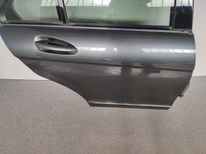 Mercedes Benz C-Class 204 (2007–2014) Tagumised küljeuksed A2047300205 - 4