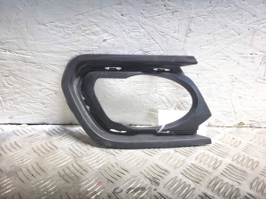 Grille inférieure de pare-chocs avant - 261A37821R