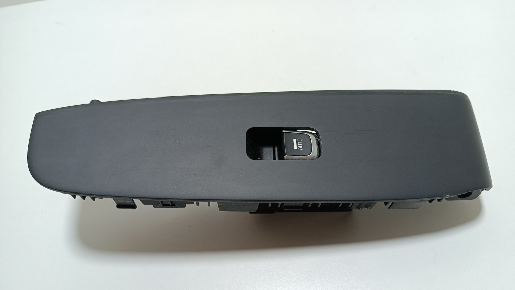KIA Sorento 3 generation (2015-2020) Кнопка стеклоподъемника передней правой двери 93575C5020 20288396