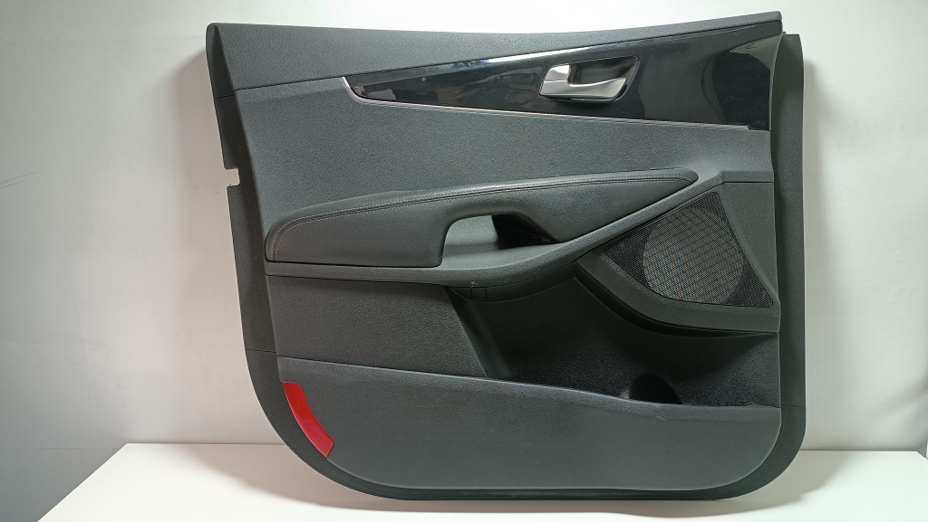 KIA Sorento 3 generation (2015-2020) Обшивка передней левой двери 20288391