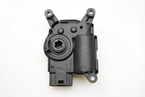 Skoda Octavia III (2013–2019) Stellmotor Heizungsklappe 2Q0907511F - 5