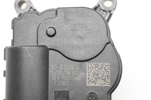 Skoda Octavia III (2013–2019) Salongi soojenduse klapi mootor 2Q0907511F - 5