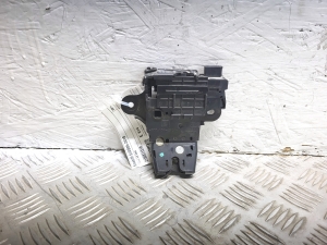 Saab 9-5 (1997–2010) Trunk lid lock 215081131R - 2