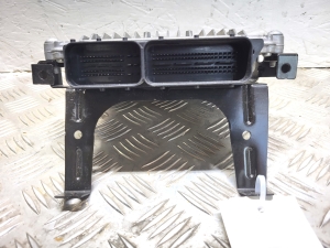 Mercedes Benz Vito 447 (2014–2026) Engine control unit A6229000500 - 2