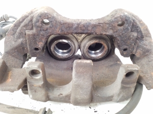 Mercedes Benz ML-Class 164 (2005–2011) Front brake caliper A1644202483 - 4