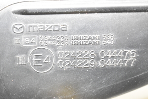 Mazda 3 (2013–2018) Küljepeegel ja selle osad E4024228 - 2