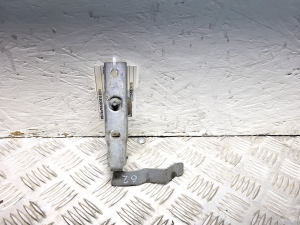 Hood release handle on the hood - A9067500350