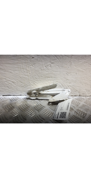 Hood hinge - A9067500021