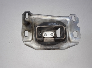 Peugeot 3008 (2016–2026) Getriebehalter 9673768480 - 3