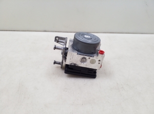 Mercedes Benz C-Class 205 (2014–2021) ABS plokk A2539011400 - 2