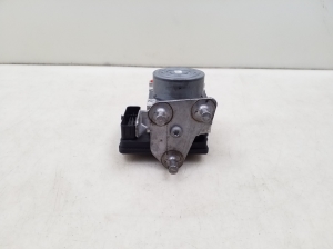 Mercedes Benz C-Class 205 (2014–2021) ABS plokk A2539011400 - 7
