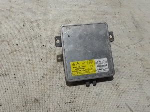 Xenon headlight control unit - 6948180