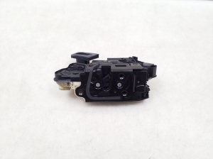 Volkswagen Golf VII (2012–2026) Front door lock 5K1837015E - 3