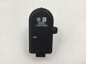Volkswagen Golf IV (1997–2003) Scheinwerfer Stellmotor 1J0941295B