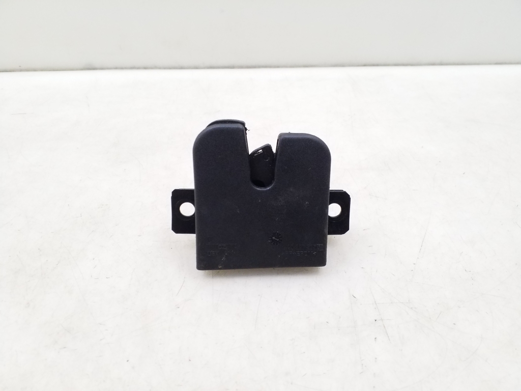 Volkswagen Caddy III (2004–2015) Trunk lid lock 2K0827505 Volkswagen Caddy III (2004–2015) Trunk lid lock 2K0827505