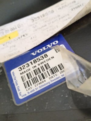 VOLVO S60 III (2018–2026) Eesmine tugijalg 32318538 - 4