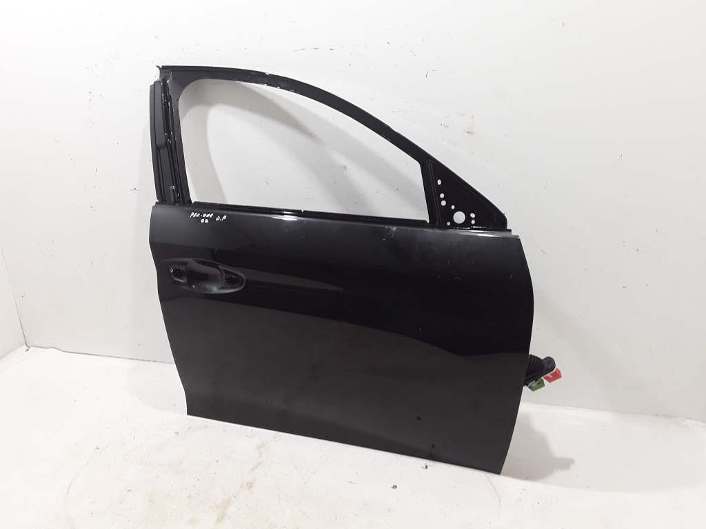 Used Peugeot 208 Front door 9829810480