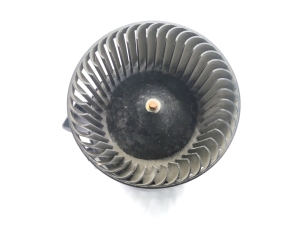 Tesla Model 3 3 (2016–2024) Heater blower motor DRF84A34006A - 2