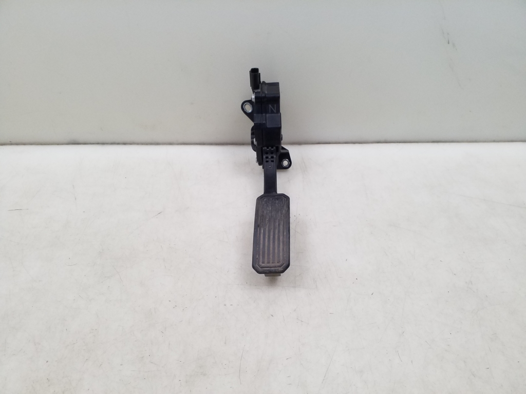 TOYOTA Prius 3 generation (XW30) (2009-2015) Throttle Pedal 7811012010 24977597