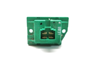 Tesla Model S S (2012–2026) Cabin shoulder motor resistance - 3