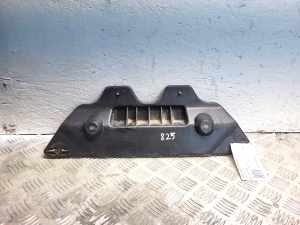 Esikaitseraua kinnitus - 6C11-17G750-AA