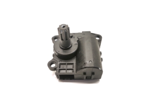 Tesla Model 3 3 (2016–2024) Stellmotor Heizungsklappe T92882B - 2