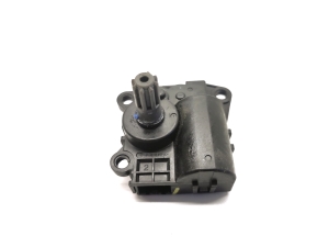 Tesla Model 3 3 (2016–2024) Heater flap actuator T92882B - 2