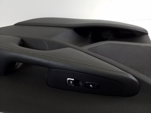 Kia Sorento (2014–2026) Rear side door panel and its parts - 2