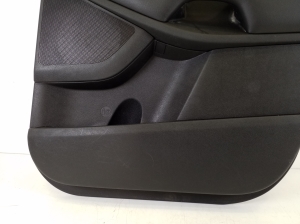 Kia Sorento (2014–2026) Rear side door panel and its parts - 4