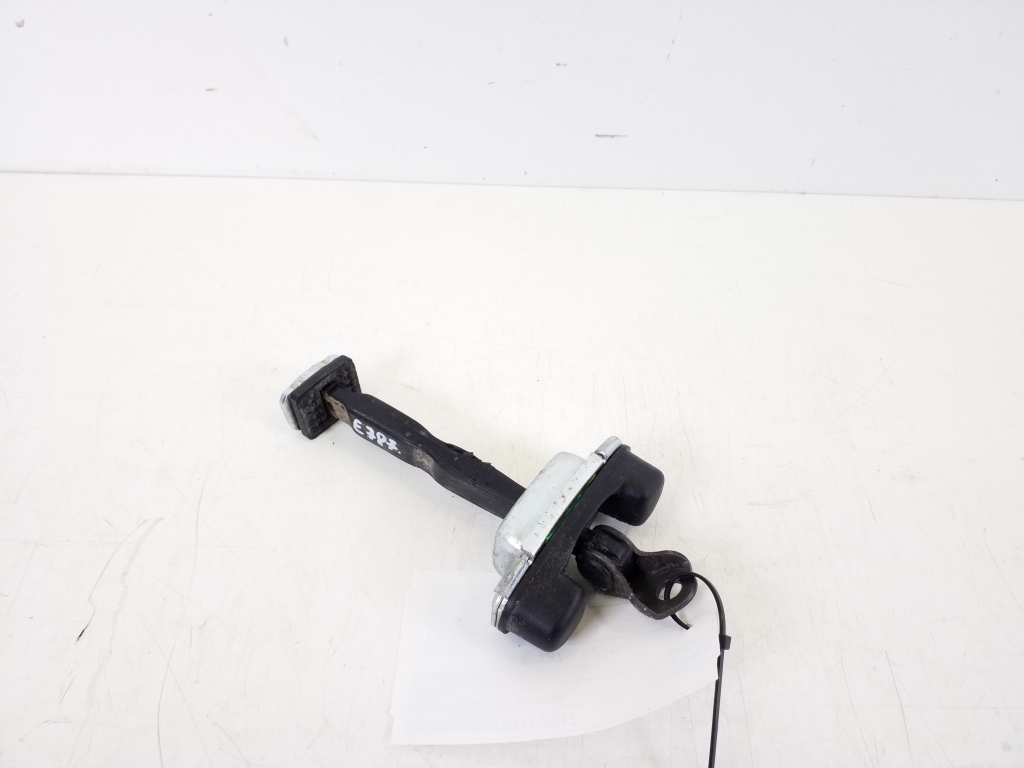 Kia Sorento (2014–2026) Rear side door opening limiter 79490-C5000 Kia Sorento (2014–2026) Rear side door opening limiter 79490-C5000
