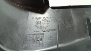 Mercedes Benz C-Class 205 (2014–2021) Sonstiges Teil der hinteren Seitentür A2057370471 - 3