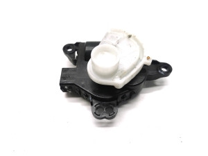 Tesla Model S S (2012–2026) Stellmotor Heizungsklappe D267AP9AA02 - 2